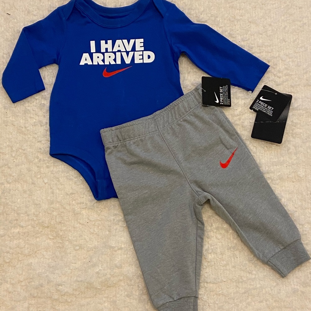 💙Nike 2PC Set 6 Months for boys  NEW!! 💙